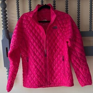 The North Face Women's Vibrant Pink Puffer Jacket